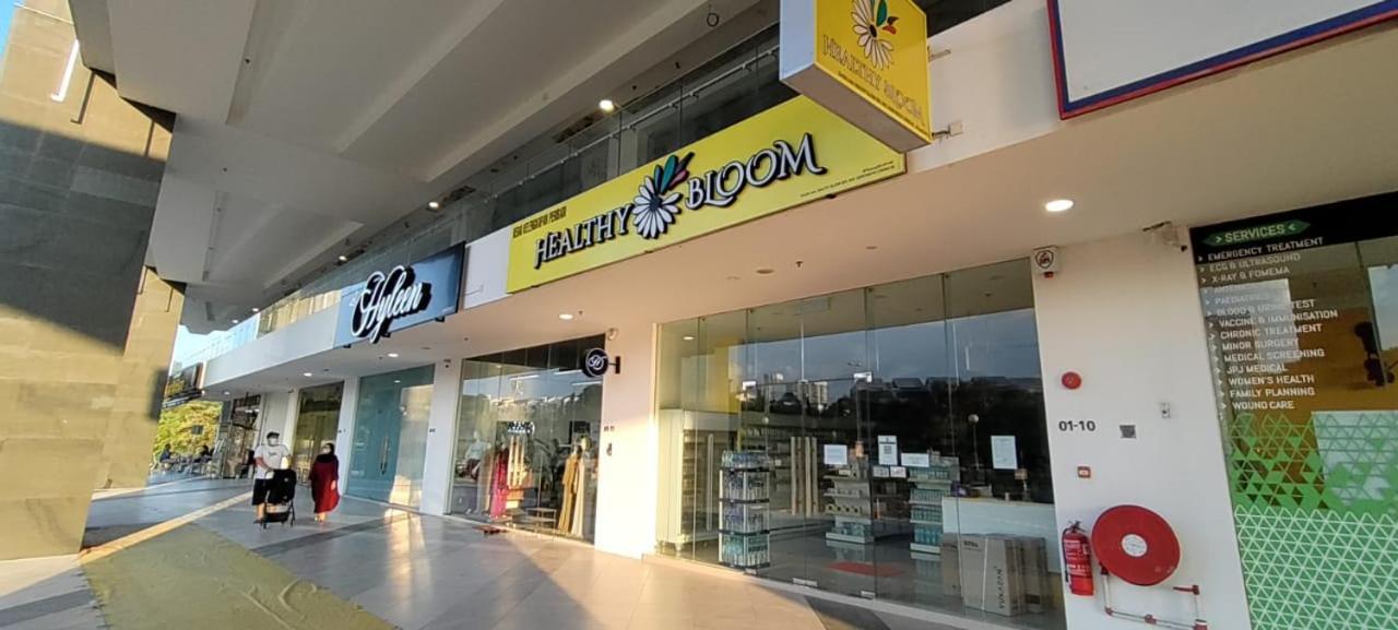 Santai Homestay Cyber Dzsaja Kültér fotó